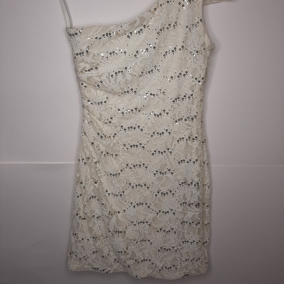 City Triangles one shoulder lace sequin dress 7 - Picture 4 of 5